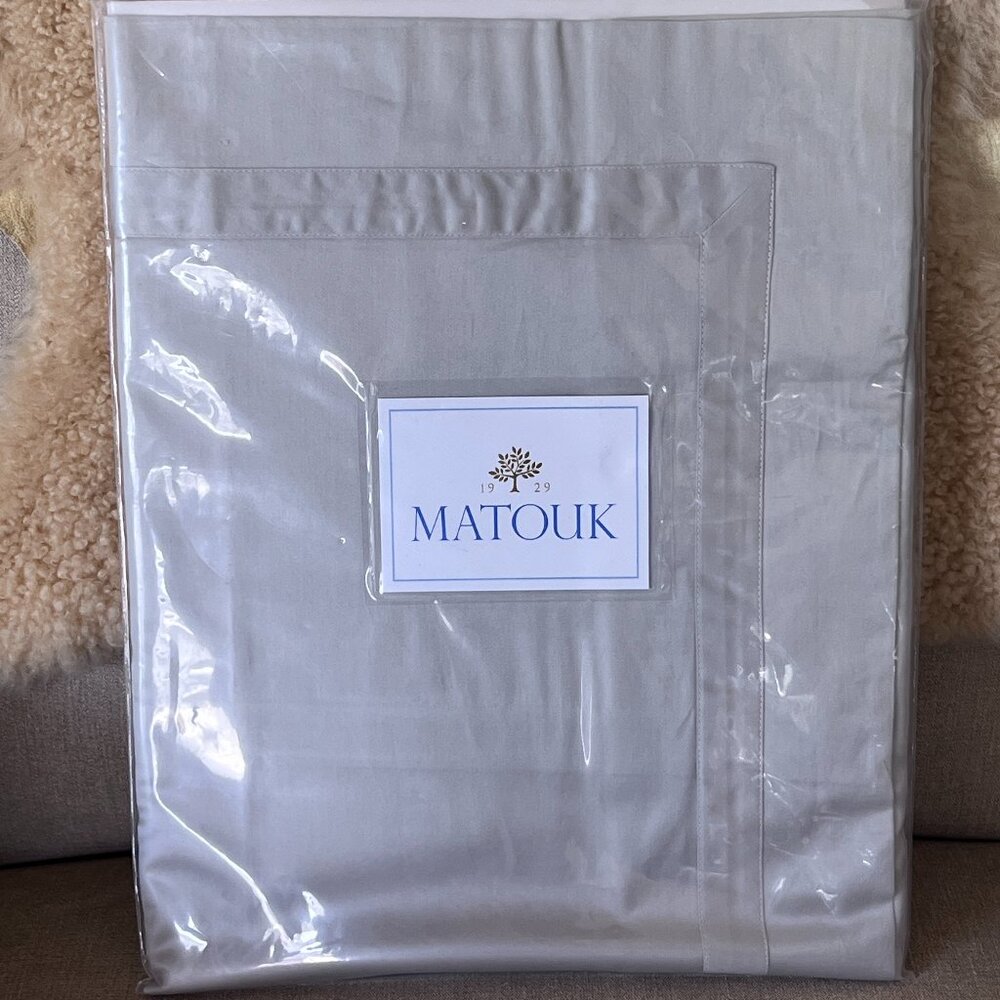 MATOUK Standard Sham Nocturne Silver 600TC  Size 21" x 27"